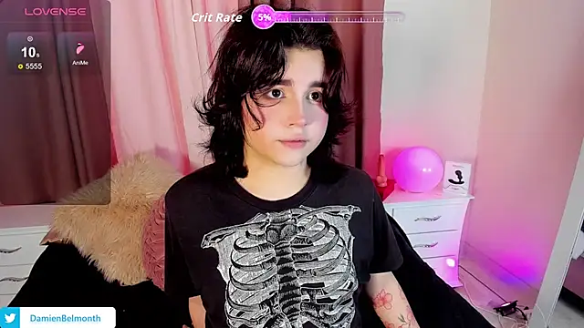 Snapshot of daniellesins2 chatting on December 4, 2025, 8:06 pm daniellesins2 online show from December 4, 2025, 8:06 pm