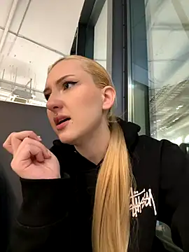 SenyaVibes online show from November 30, 2025, 2:10 pm