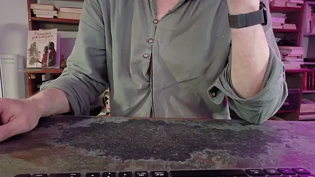 diogene11 online show from December 3, 2025, 7:27 am