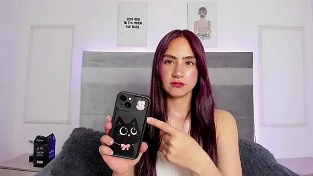 Snapshot of Luu_angel_ chatting on December 1, 2025, 10:26 pm Luu angel online show from December 1, 2025, 10:26 pm