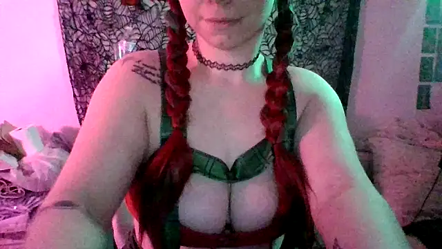 spunfoxxx online show from December 2, 2025, 11:11 pm