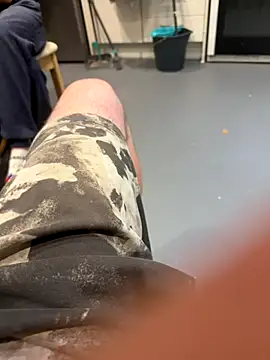 HideousJuice7 online show from November 29, 2025, 2:31 pm