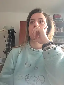 Snapshot of Sareyxon chatting on December 2, 2025, 8:19 am Sareyxon online show from December 2, 2025, 8:19 am