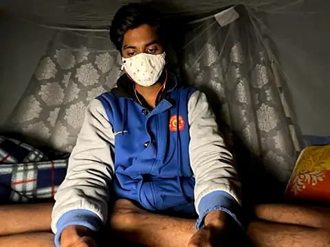 hunterboy2001 online show from December 1, 2025, 4:34 pm