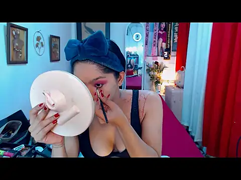 Snapshot of UrScreenGoddess chatting on December 14, 2025, 11:09 pm UrScreenGoddess online show from December 14, 2025, 11:09 pm