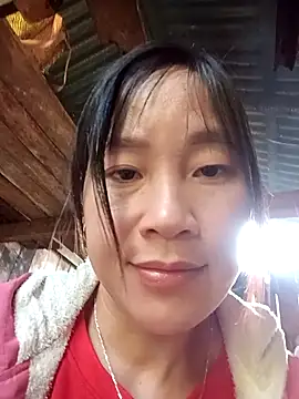 Snapshot of Change-gee chatting on December 1, 2025, 3:22 am Change-gee online show from December 1, 2025, 3:22 am