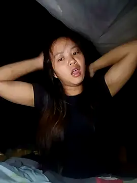 Pretty-haert online show from December 4, 2025, 7:22 pm