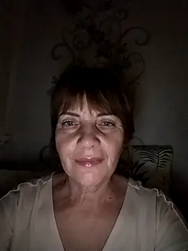 Snapshot of MichelleLove48 chatting on December 2, 2025, 11:45 pm MichelleLove48 online show from December 2, 2025, 11:45 pm