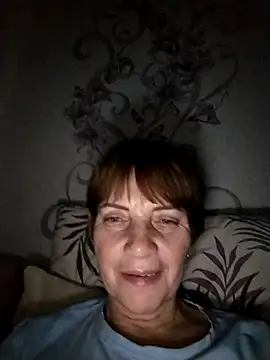 Snapshot of MichelleLove48 chatting on December 3, 2025, 10:08 pm MichelleLove48 online show from December 3, 2025, 10:08 pm