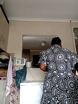 Queen1OfSouth online show from December 3, 2025, 8:00 am