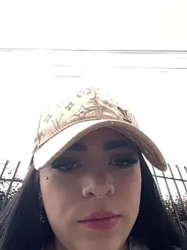 Katia-LS online show from December 3, 2025, 5:44 pm