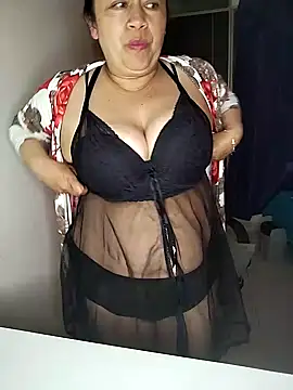 Snapshot of pamela_08 chatting on December 4, 2025, 8:17 pm pamela 08 online show from December 4, 2025, 8:17 pm