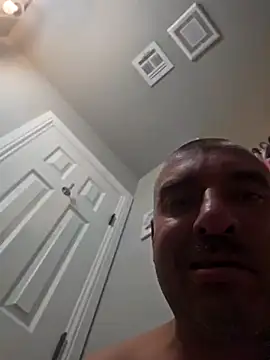 Snapshot of kockkloud chatting on December 1, 2025, 10:37 pm kockkloud online show from December 1, 2025, 10:37 pm