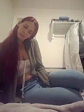 poleslut69 online show from December 3, 2025, 5:59 am