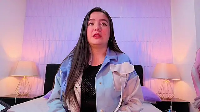 Snapshot of Valeria_Dean chatting on December 3, 2025, 12:14 pm Valeria Dean online show from December 3, 2025, 12:14 pm