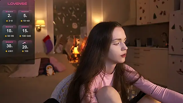 Snapshot of lunaice__ chatting on December 15, 2025, 6:50 am lunaice online show from December 15, 2025, 6:50 am