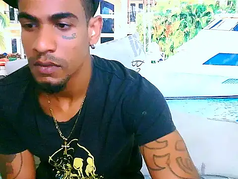 IndianMuscle69 online show from December 4, 2025, 5:17 am