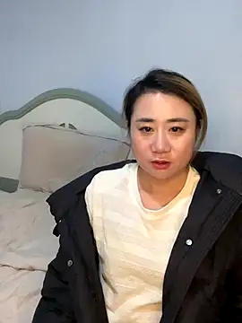 Lulu-521 online show from December 3, 2025, 1:31 pm