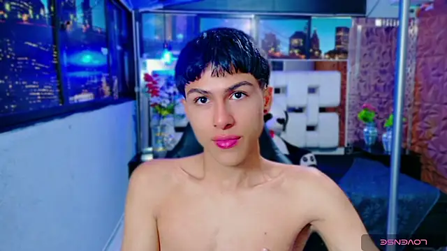 StormLuxX online show from December 2, 2025, 11:48 am