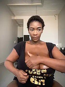 Snapshot of GiantClithpee chatting on February 28, 2025, 8:31 am GiantClithpee online show from February 28, 2025, 8:31 am