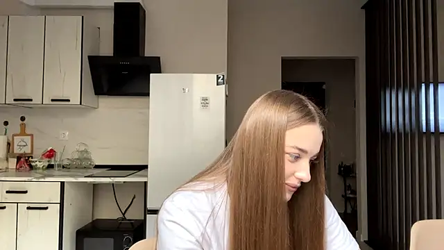 Adelle Love online show from December 2, 2025, 9:25 am