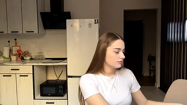 Adelle Love online show from December 5, 2025, 8:45 am