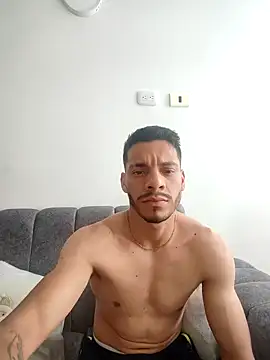 LeoThomson online show from December 19, 2025, 5:09 pm