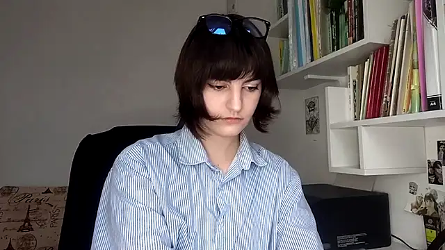 Snapshot of MellisaBalles chatting on December 17, 2025, 7:58 am MellisaBalles online show from December 17, 2025, 7:58 am