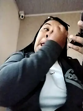 Snapshot of Carameloswing1 chatting on December 14, 2025, 11:37 am Carameloswing1 online show from December 14, 2025, 11:37 am