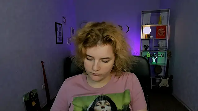 lolli popsi online show from December 19, 2025, 4:25 pm