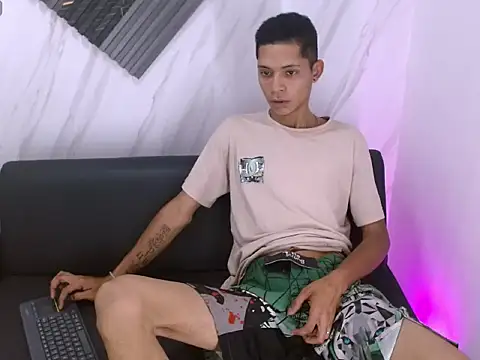 Axel Marcu online show from December 4, 2025, 12:25 pm