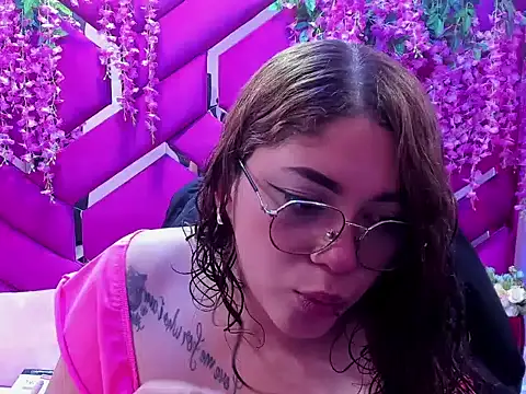 violeta mon online show from December 4, 2025, 11:52 am