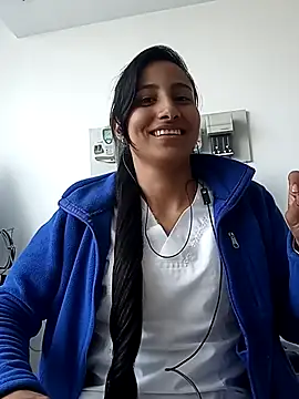 Snapshot of Vera_Luna_ chatting on December 17, 2025, 6:03 pm Vera Luna online show from December 17, 2025, 6:03 pm