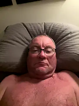 Snapshot of Toothpic1 chatting on December 16, 2025, 9:03 am Toothpic1 online show from December 16, 2025, 9:03 am