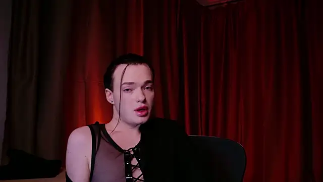 Snapshot of Kristenegor chatting on December 4, 2025, 10:18 pm Kristenegor online show from December 4, 2025, 10:18 pm