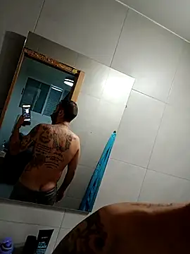 BR4v9andr online show from December 4, 2025, 6:16 pm