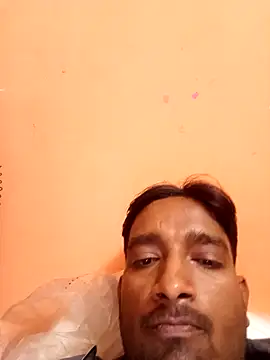 Snapshot of RahulPriya-1992 chatting on December 4, 2025, 7:55 pm RahulPriya-1992 online show from December 4, 2025, 7:55 pm