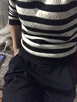 Snapshot of Anh_love chatting on December 5, 2025, 4:43 am Anh love online show from December 5, 2025, 4:43 am