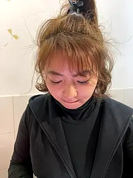 Snapshot of bibi347127 chatting on December 4, 2025, 9:40 am bibi347127 online show from December 4, 2025, 9:40 am