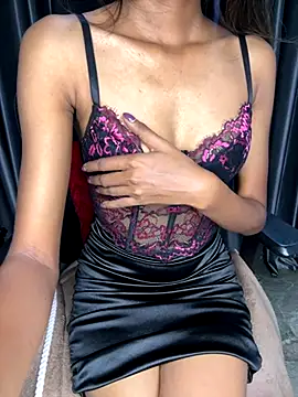 -Micky- online show from December 5, 2025, 1:58 am