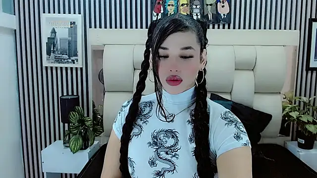 Irenne Rouss online show from December 5, 2025, 12:47 pm