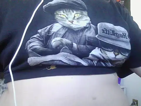 mazydaizy online show from December 4, 2025, 9:01 pm