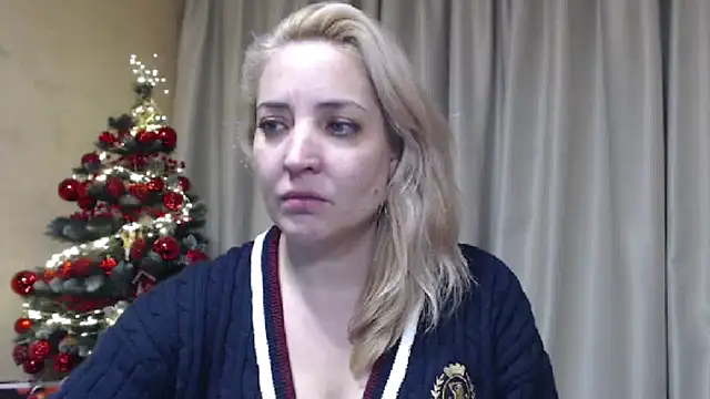 Snapshot of sweetpussy chatting on December 18, 2025, 2:39 am sweetpussy online show from December 18, 2025, 2:39 am