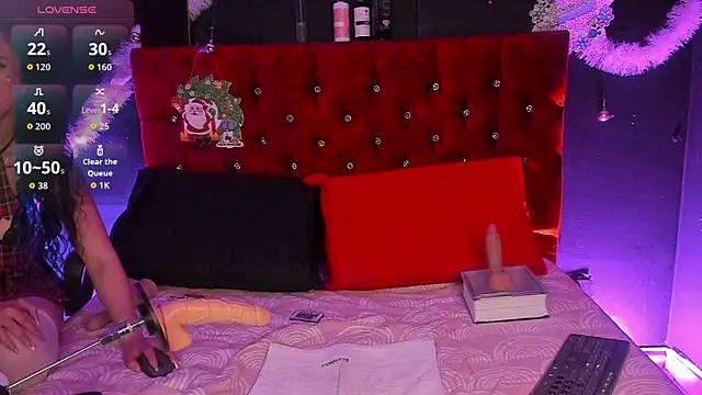 Snapshot of Cherry_sweetty11 chatting on December 20, 2025, 5:03 am Cherry sweetty11 online show from December 20, 2025, 5:03 am