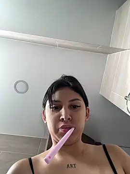 GennaJames  online show from December 13, 2025, 9:09 pm