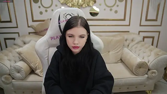 Hanna nana online show from December 15, 2025, 11:14 am