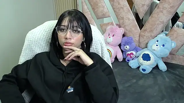 Snapshot of sissy_nina chatting on December 14, 2025, 3:34 am sissy nina online show from December 14, 2025, 3:34 am