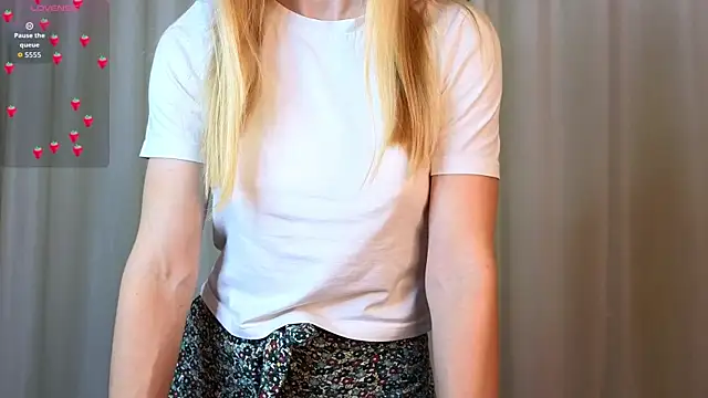 Snapshot of blond_forgivable chatting on December 14, 2025, 3:01 am blond forgivable online show from December 14, 2025, 3:01 am