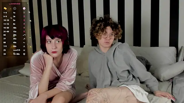 Snapshot of YaniraHalliburton chatting on December 17, 2025, 6:14 pm YaniraHalliburton online show from December 17, 2025, 6:14 pm