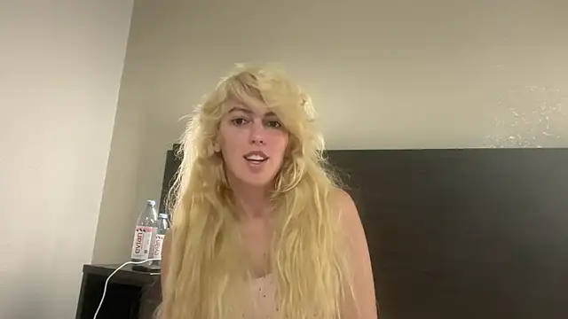 Snapshot of CelestialRuby chatting on January 5, 2025, 6:24 pm CelestialRuby online show from January 5, 2025, 6:24 pm